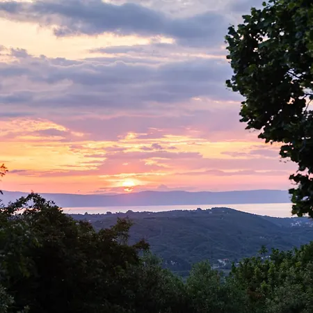 アパート Sunset ラブ